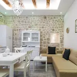 Premium Apartment